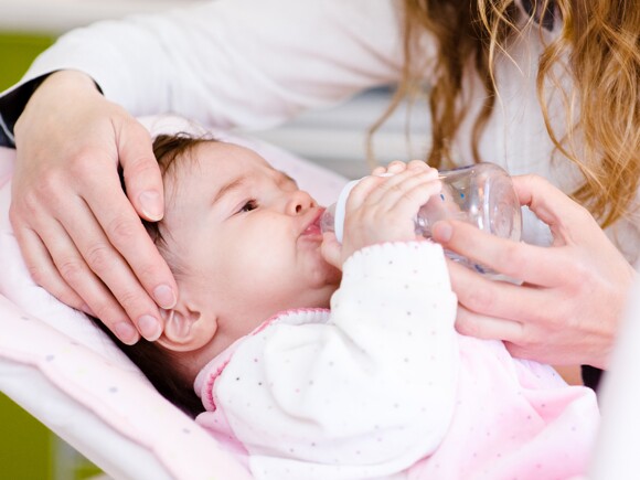 Does My Newborn Baby Need Water?
