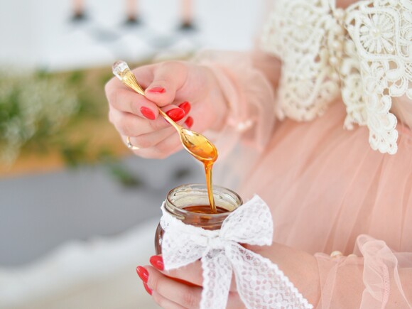 هل تناول العسل آمن للحامل؟