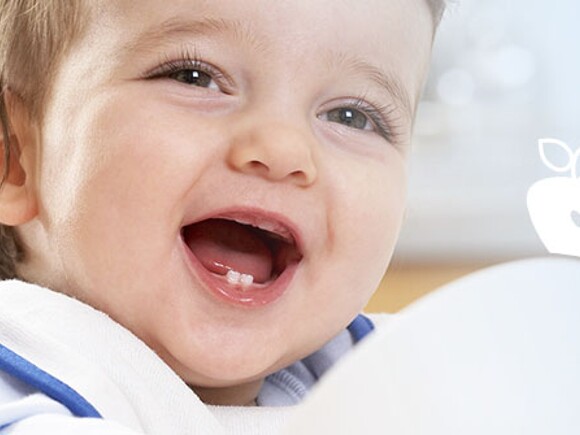 baby smiling teeth