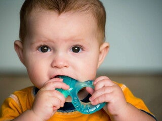 baby teething tips