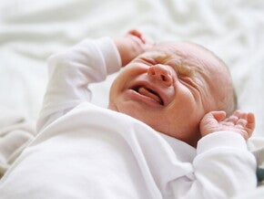 newborn baby crying newborn baby crying