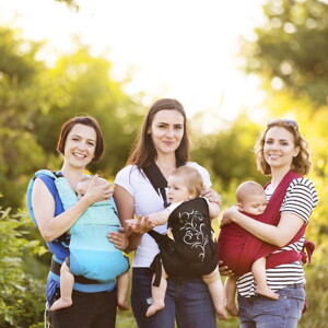 3 mothers with their kid 3 mothers with their kid