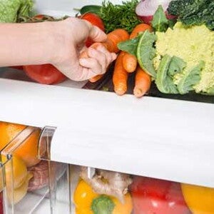 Preparing and storing solid food for child