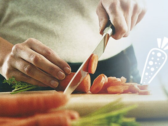 Cutting carrot