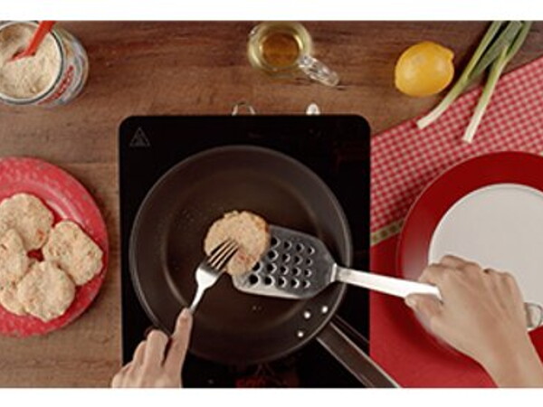 salmon-patties-step6.jpg salmon-patties-step6.jpg